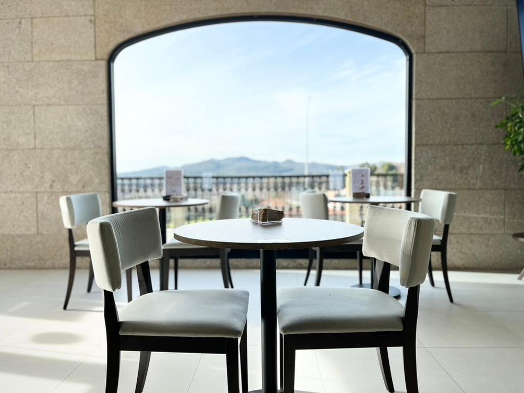 Hotel Candor Лама Экстерьер фото
